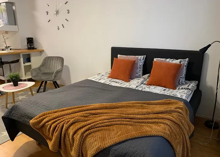 Starhomes City Studio B16